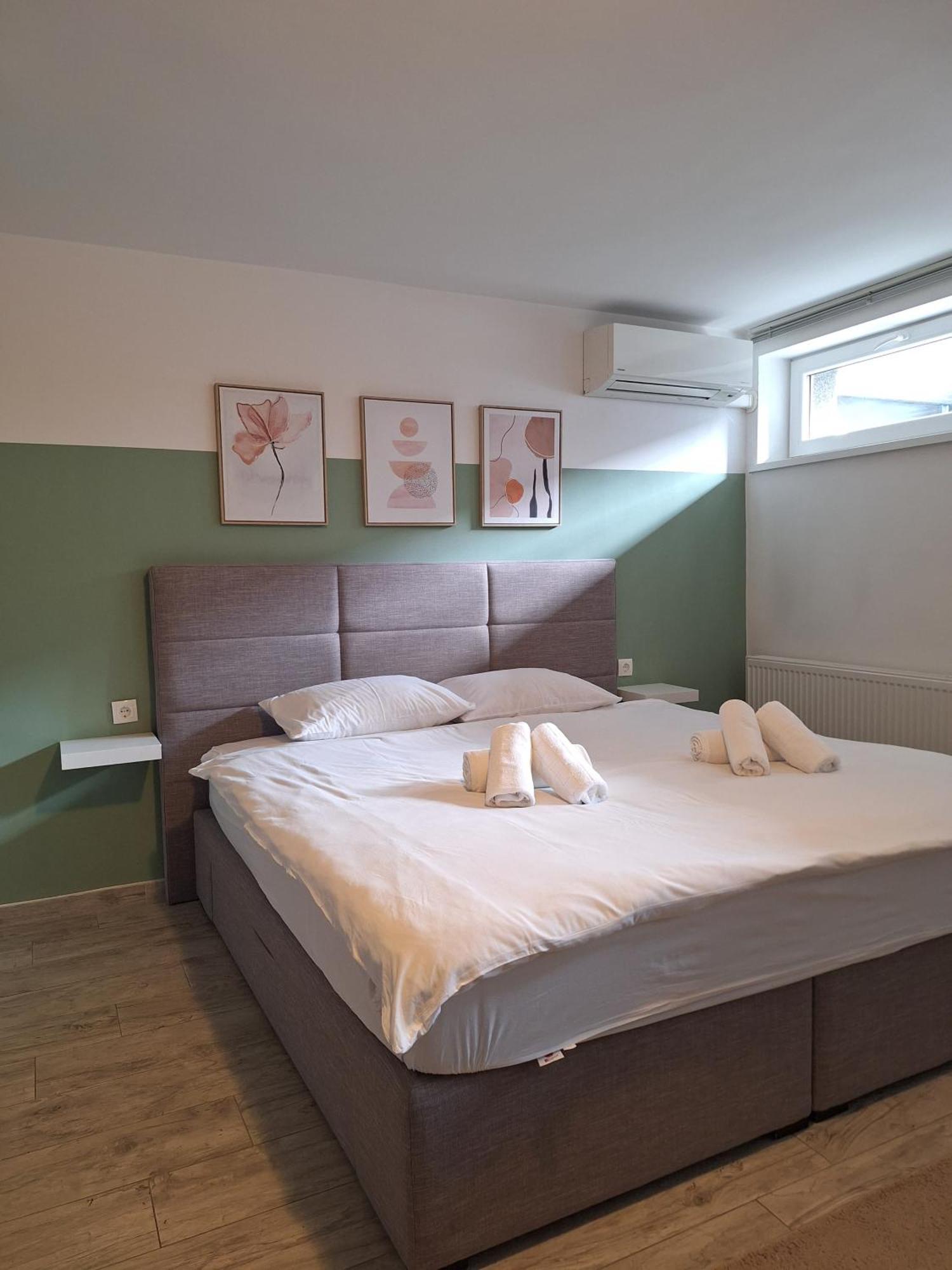 Comfort Rooms Remiza - Free Private Parking - Self Check-In 자그레브 외부 사진